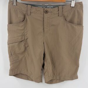 Mountain Hardware khaki nylon hiking short women’s size 2 outdoor camping